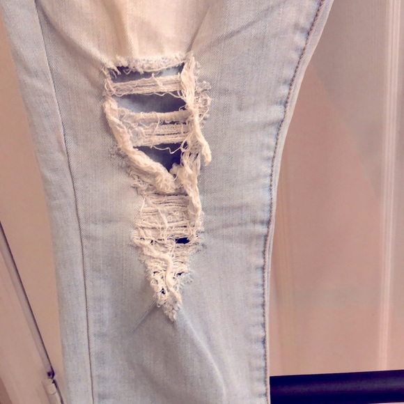 American Eagle - Size 4 Crop Jegging Jean - Distressed Light Wash Super Stretch - Picture 5 of 7